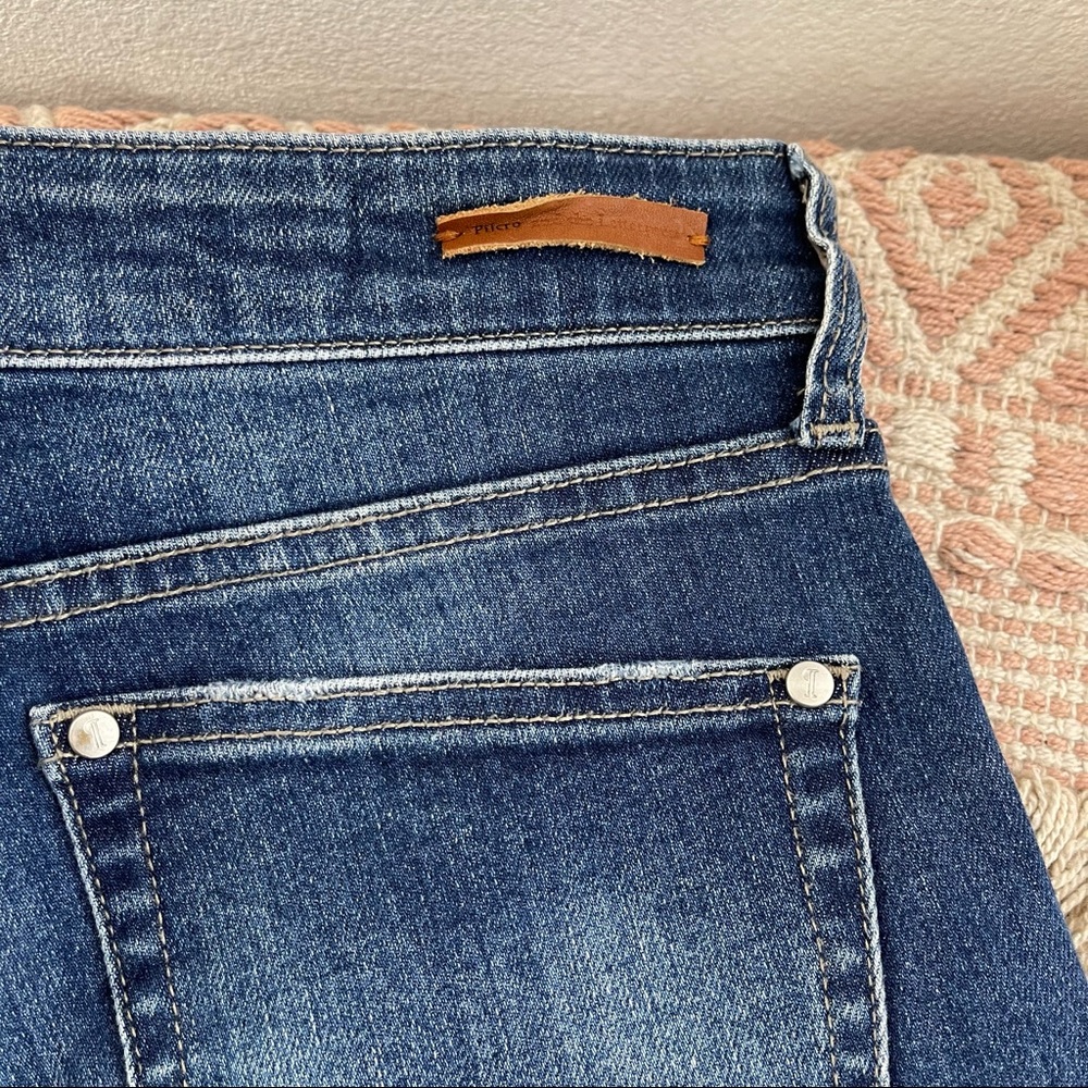 Anthropologie Pilcro Mid-Rise Slim Boyfriend Jeans Sz 26 comfort - Picture 16 of 16